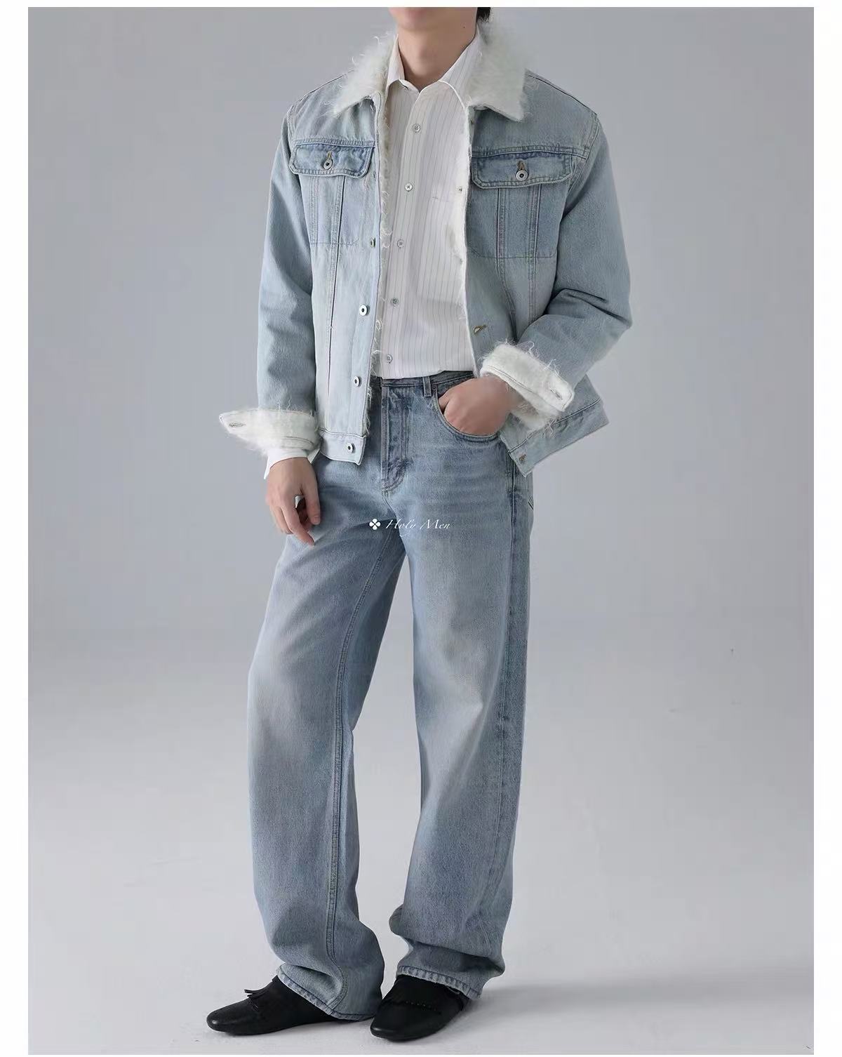 Relaxed Wide-Leg Denim